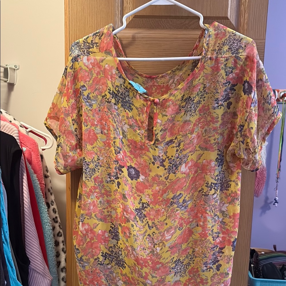 h.i.p. Vibrant Floral Sheer Top - Picture 4 of 5